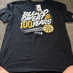 Fanatics Black Tee with Yellow and White Graphics